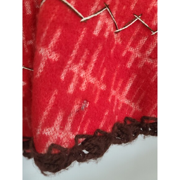 70s Vintage Felt Embroidered Poncho - Picture 7 of 9